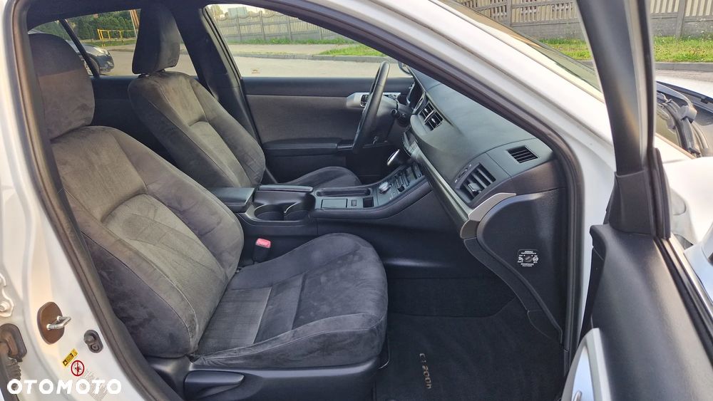 Lexus CT 200h F Sport - 10