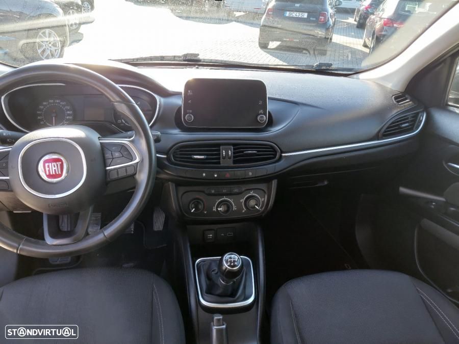 Fiat Tipo Station Wagon 1.3 M-Jet Lounge - 10