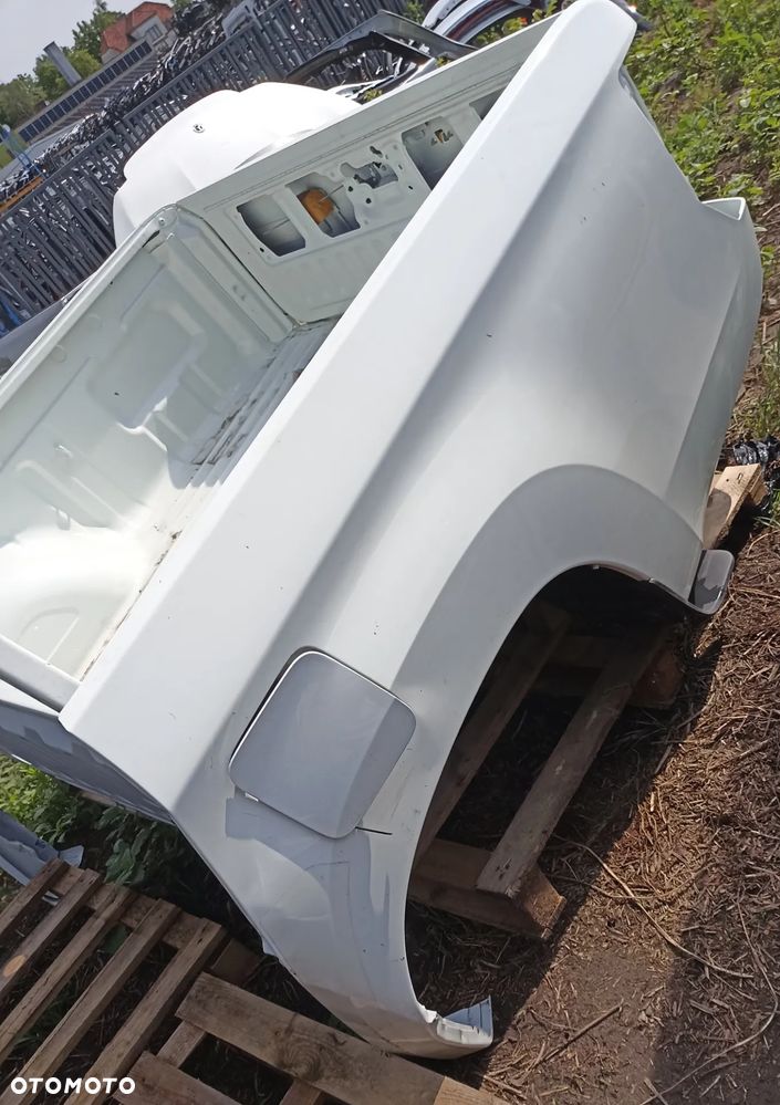 MITSUBISHI TRITON L200  2019 20 21 PAKA BAGAŻNIKA - 5