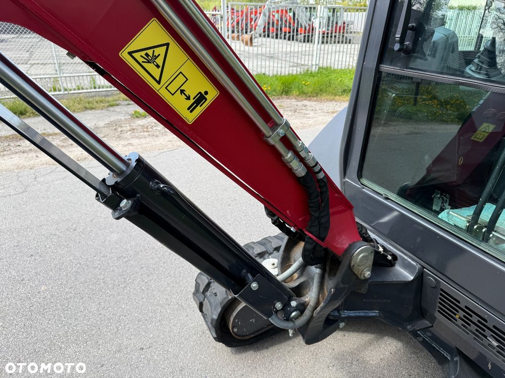 Yanmar Minikoparka SV26 - 13