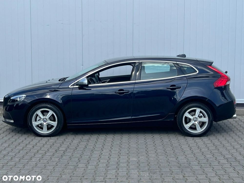 Volvo V40 - 16