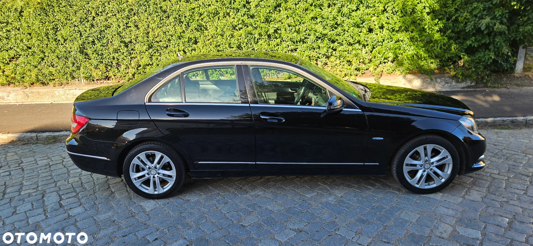 Mercedes-Benz Klasa C 180 CGI BlueEff Avantgarde - 4