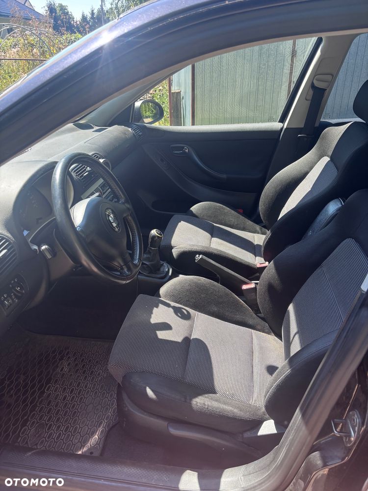 Seat Leon 1.6 Cool - 11