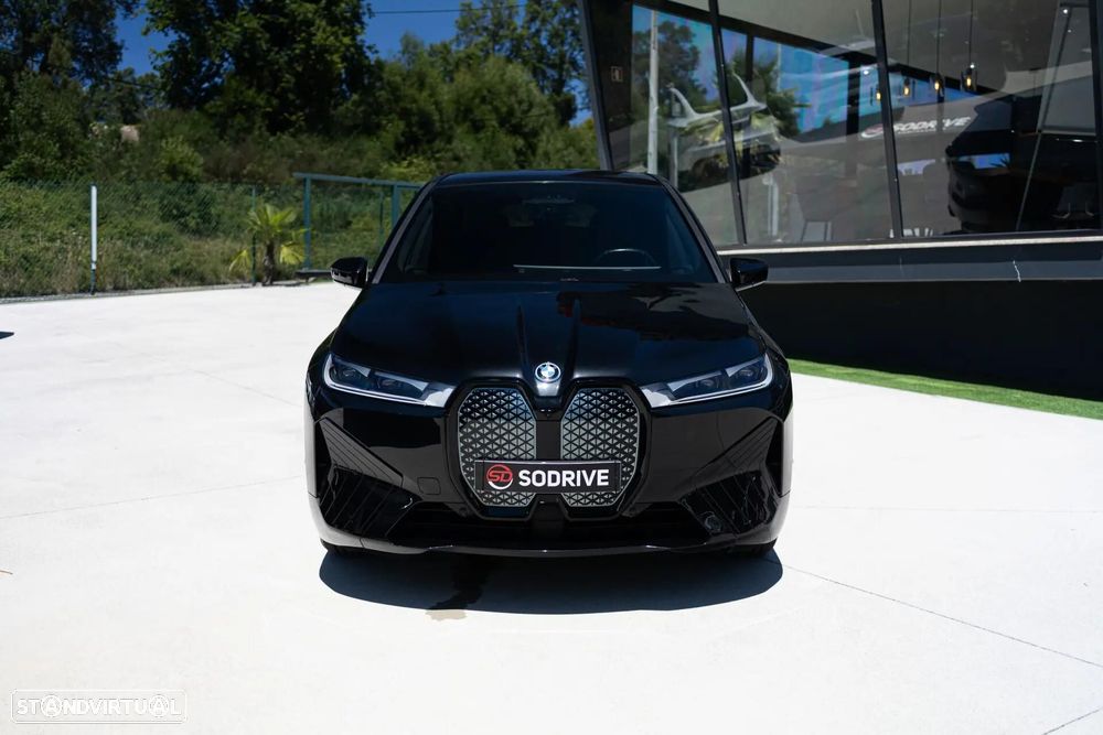 BMW iX xDrive 40 Pack Desportivo - 44