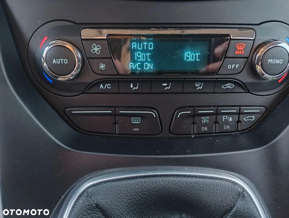Ford Grand C-MAX 1.6 Titanium - 14