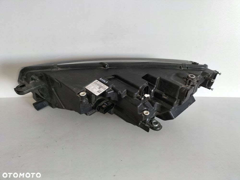 lampa przednia reflektor prawa skoda octavia 4 iv 19- full led - 6