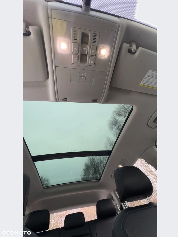 Volkswagen Tiguan - 16