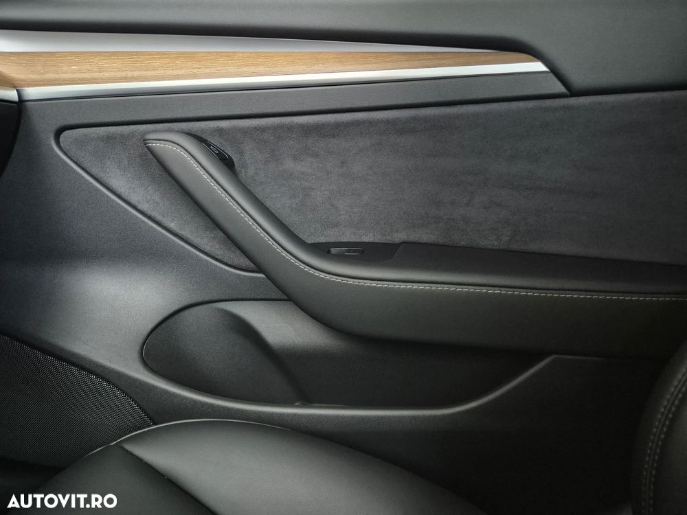 Tesla Model 3 Standard Reichweite Plus Hinterradantrieb - 22