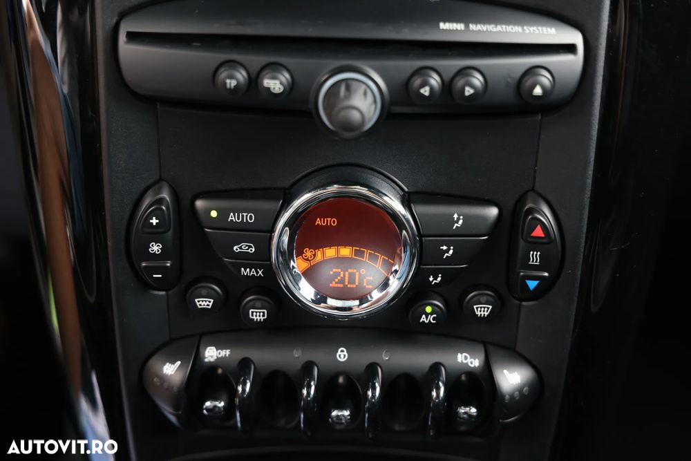 Mini Countryman Cooper D ALL4 AT - 30