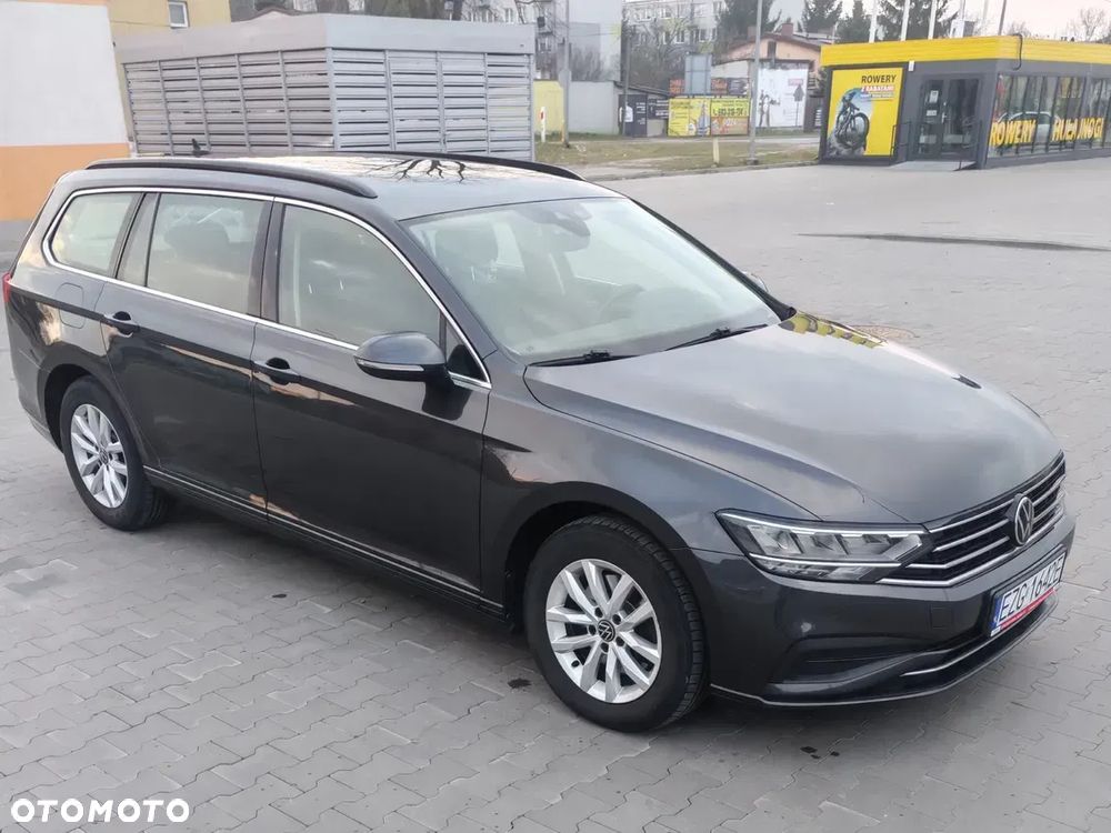 Volkswagen Passat 2.0 TDI SCR Comfortline - 11