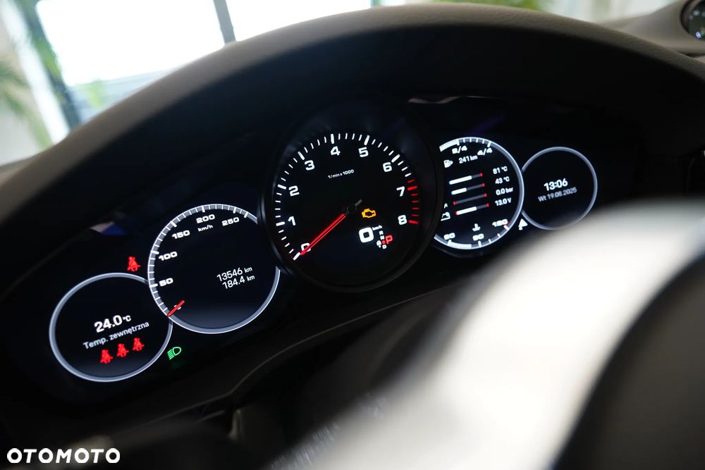 Porsche Cayenne Coupe - 31