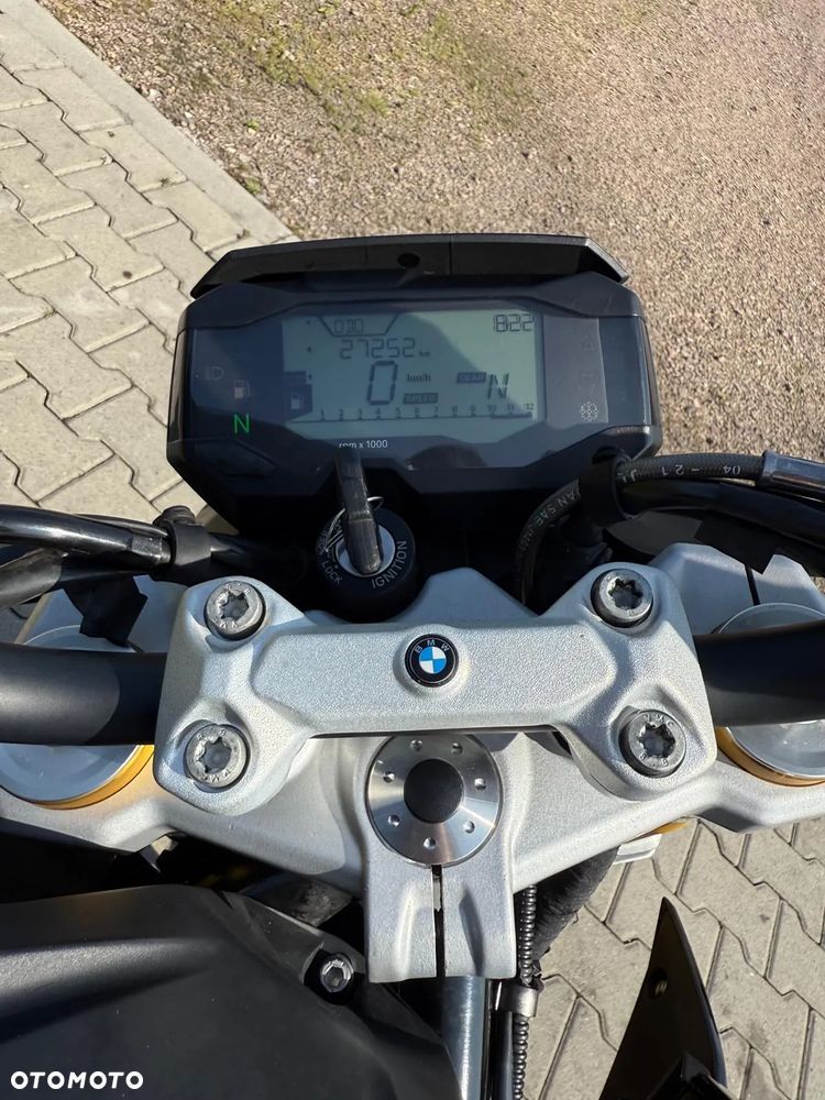 BMW G - 13