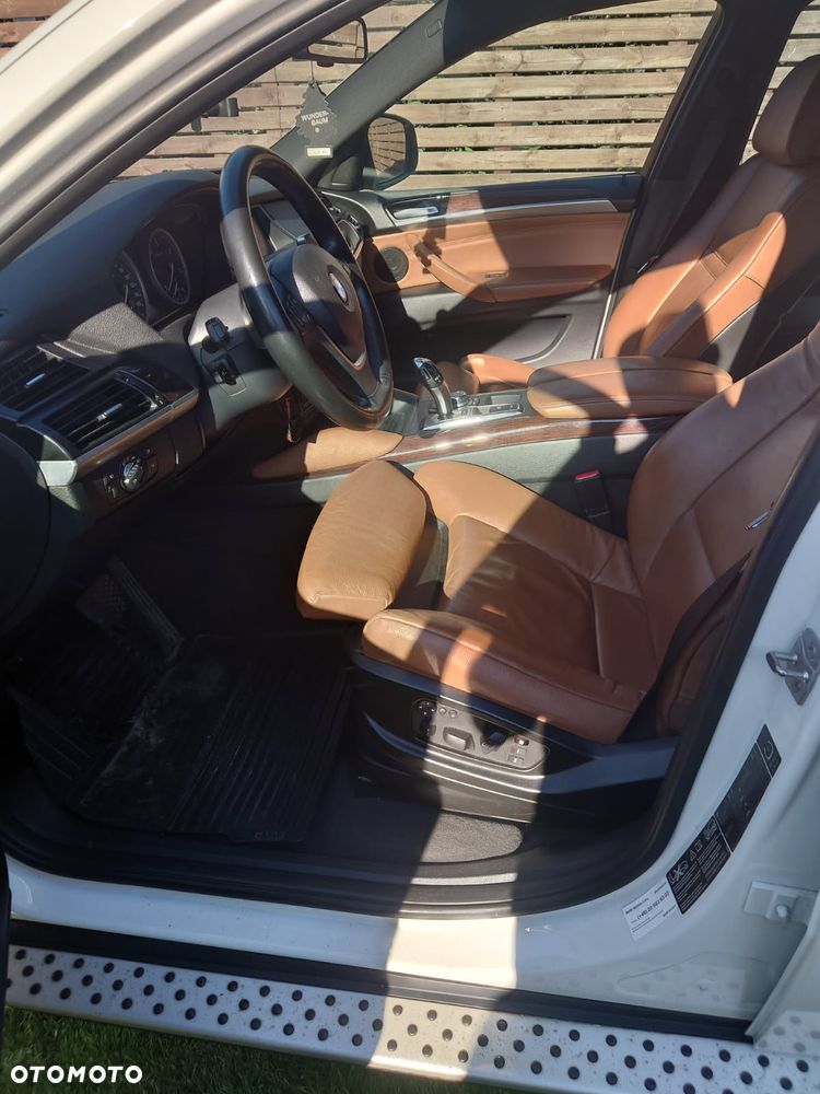 BMW X6 - 13