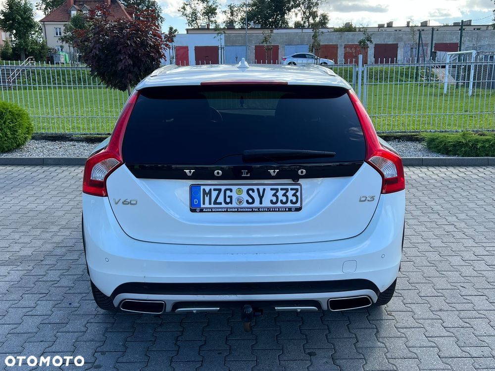 Volvo V60 D3 Geartronic Summum - 17