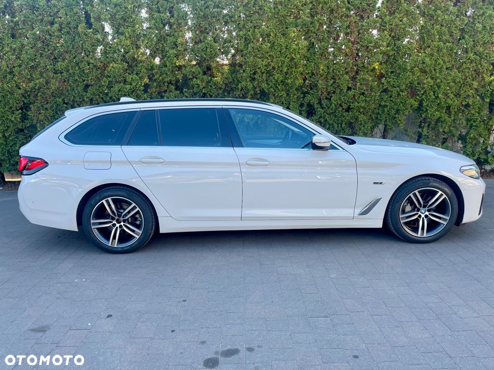 BMW Seria 5 530e xDrive - 9