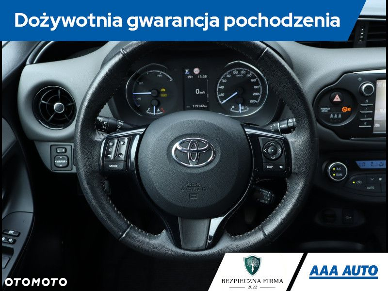 Toyota Yaris - 22
