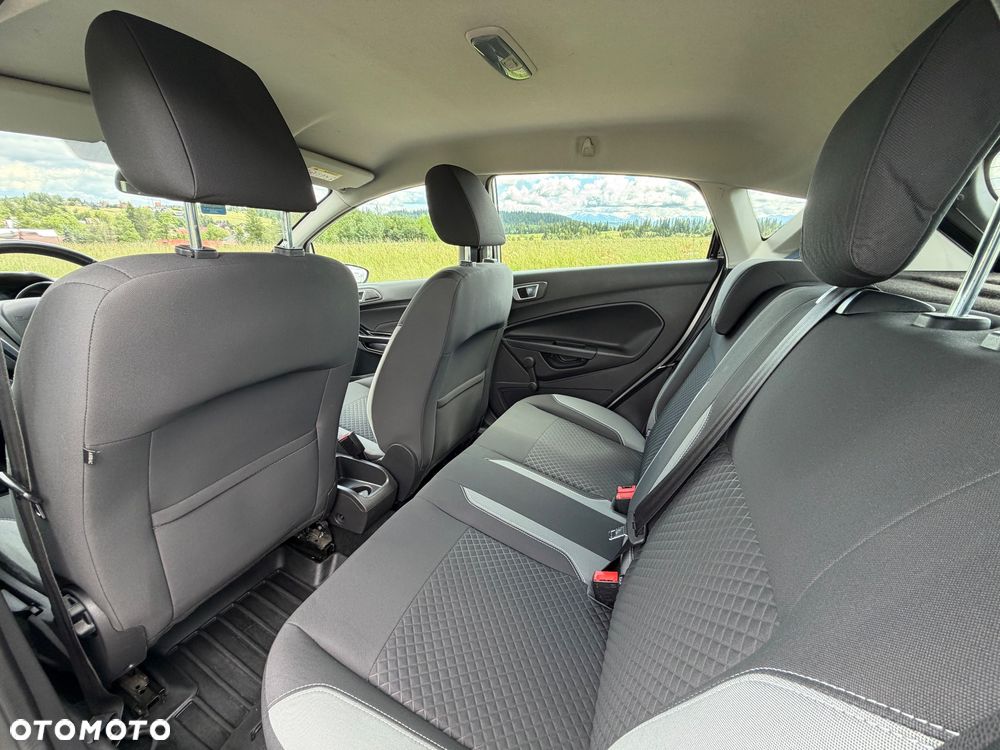 Ford Fiesta - 16