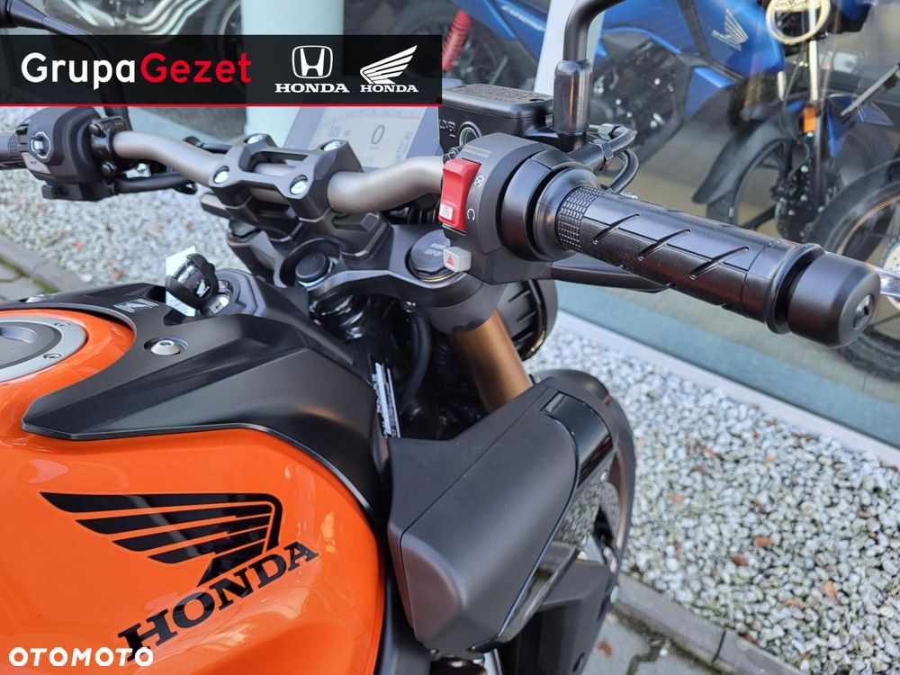 Honda CB - 11