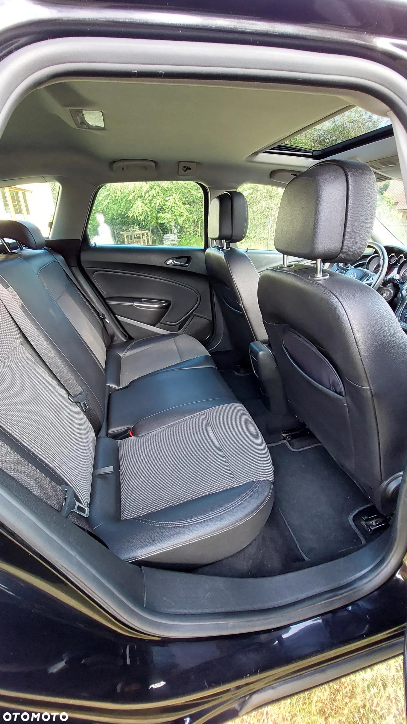 Opel Astra IV 1.7 CDTI Cosmo - 12