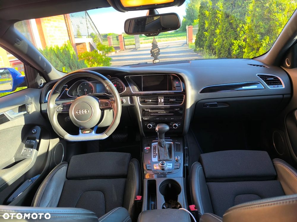 Audi A4 Avant 2.0 TDI DPF quattro S tronic S line Sportpaket - 9
