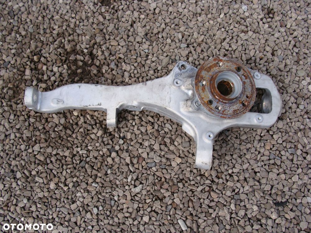 zwrotnica piasta lewa gle w167 63 amg 167 35 16735l nowa - 1