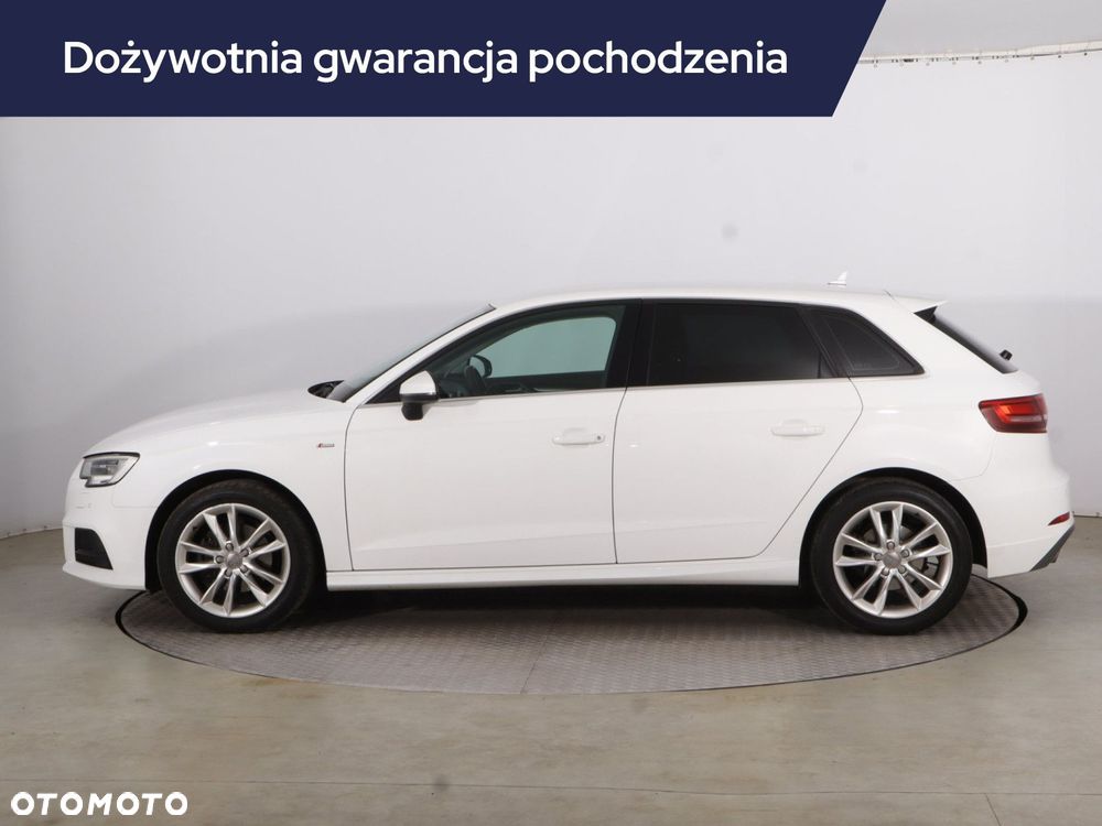 Audi A3 Sportback - 4