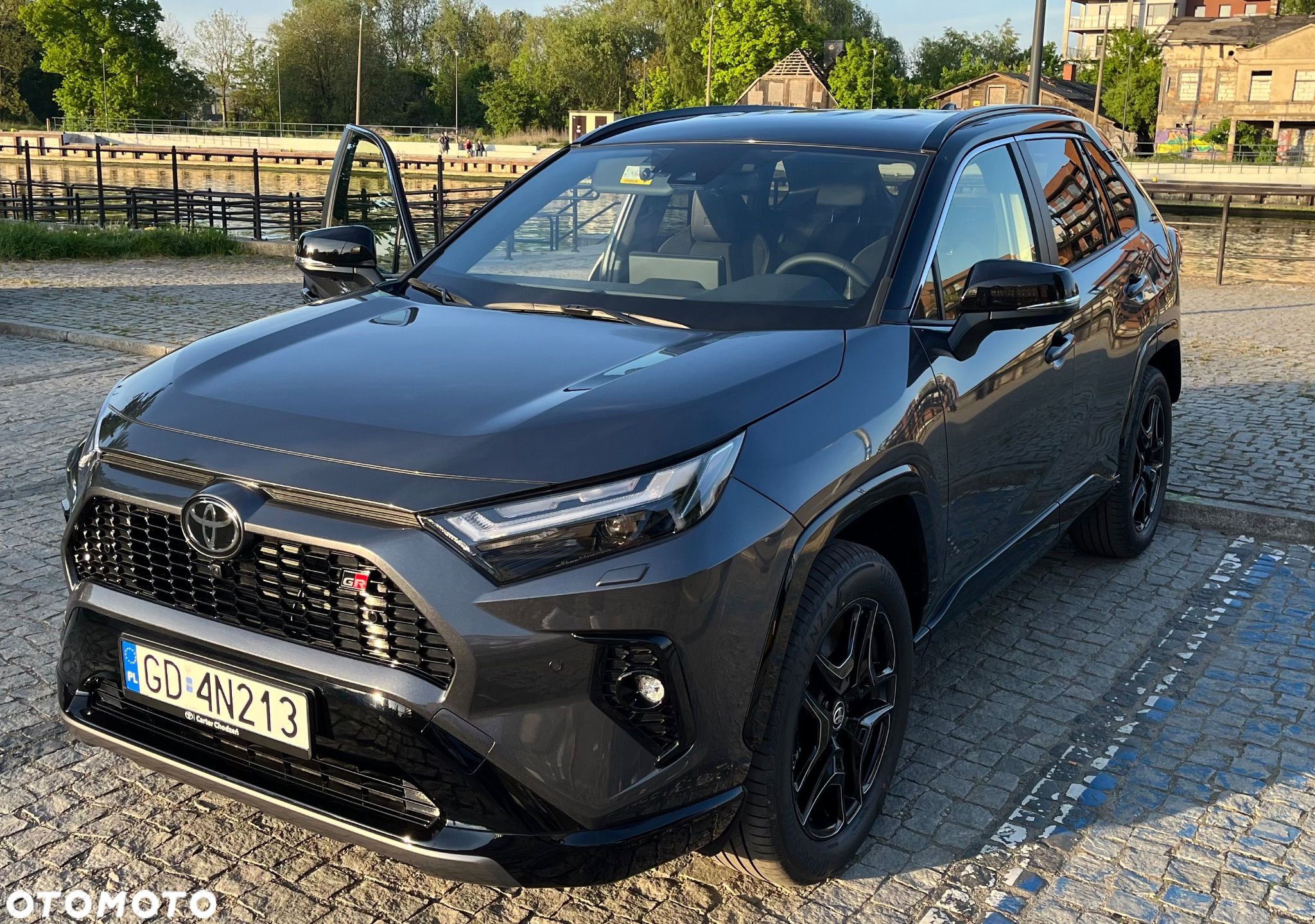 Toyota RAV4 2.5 Hybrid GR Sport 4x4 - 1