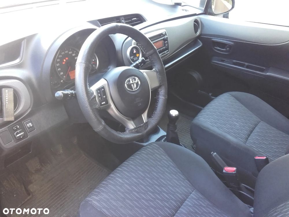 Toyota Yaris - 18