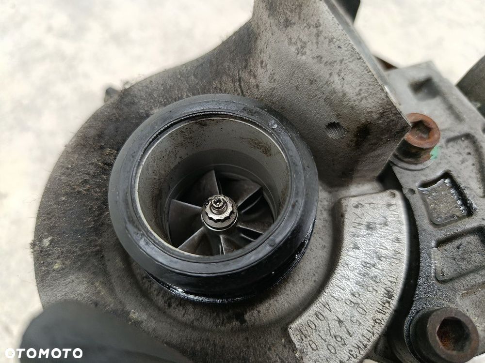 TURBINA BMW 3 E91 7795496  49135-05760 2.0 D 318d - 8