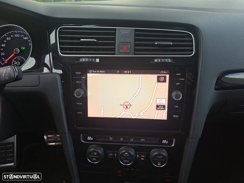 VW Golf 2.0 TDI DSG Sound - 21