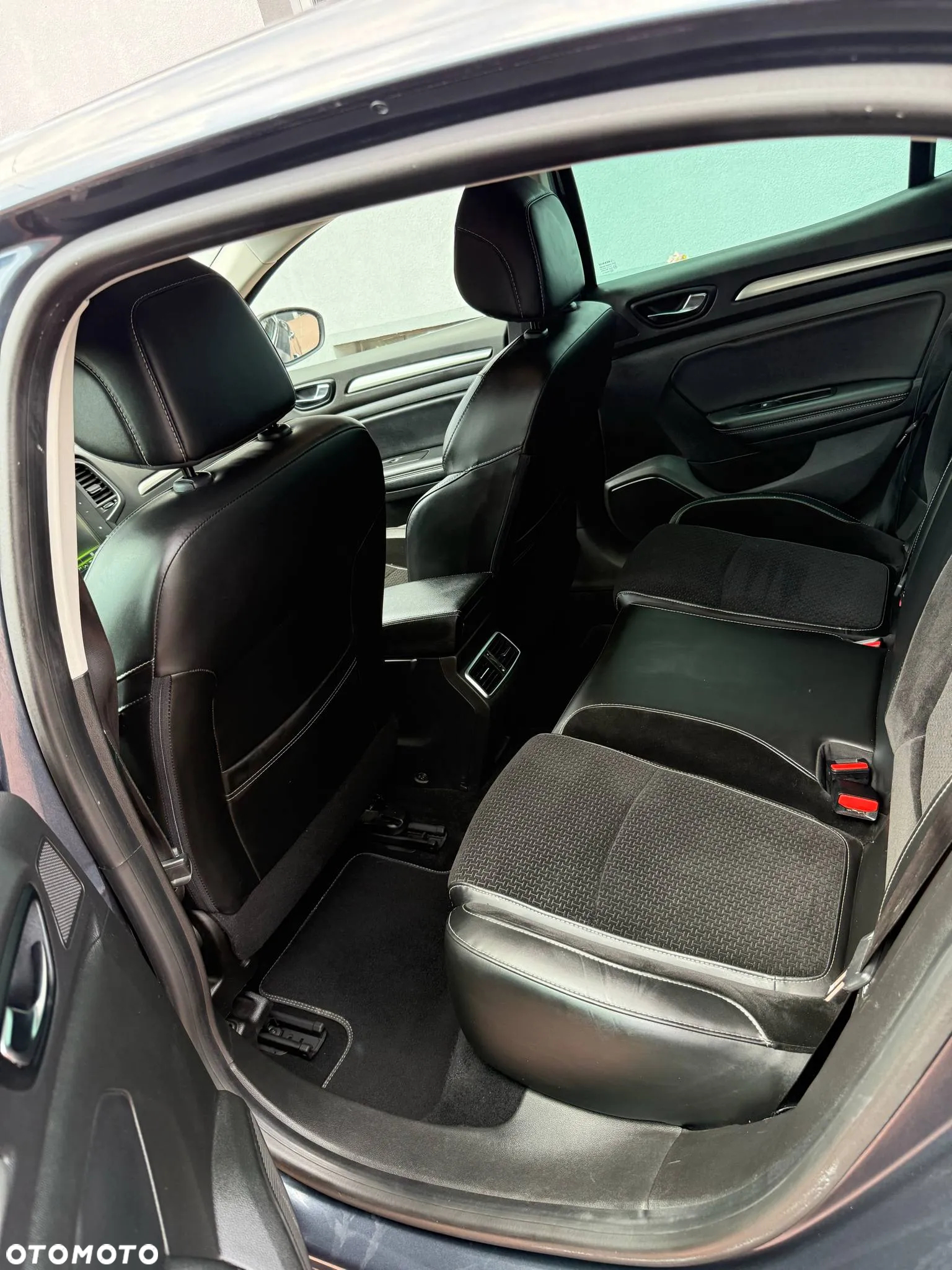 Renault Megane 1.6 dCi Energy Bose - 17