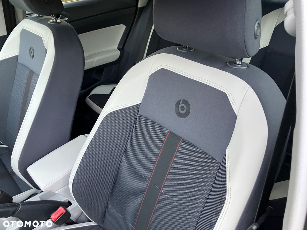 Volkswagen Polo 1.0 Blue Motion Technology beats - 10