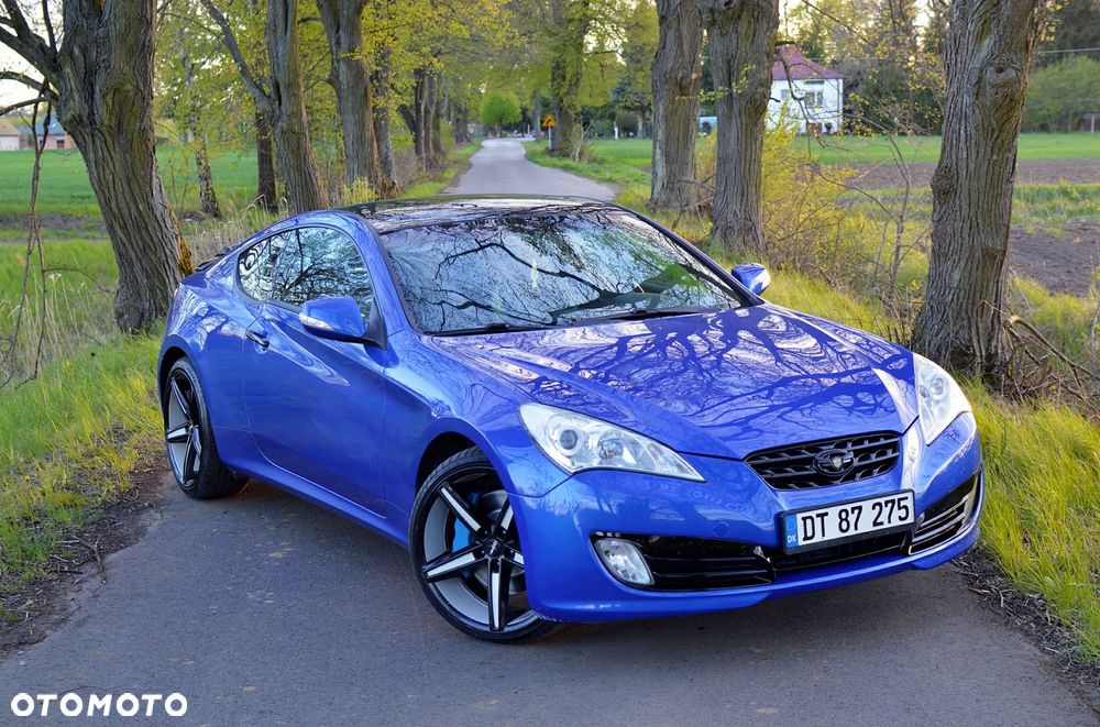 Hyundai Genesis Coupe - 5