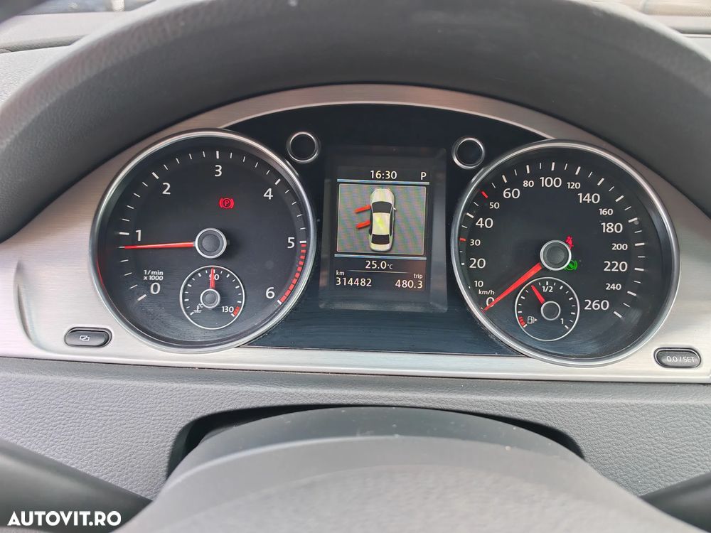 Volkswagen Passat 2.0 TDI DSG BlueMotion Technology Highline - 3