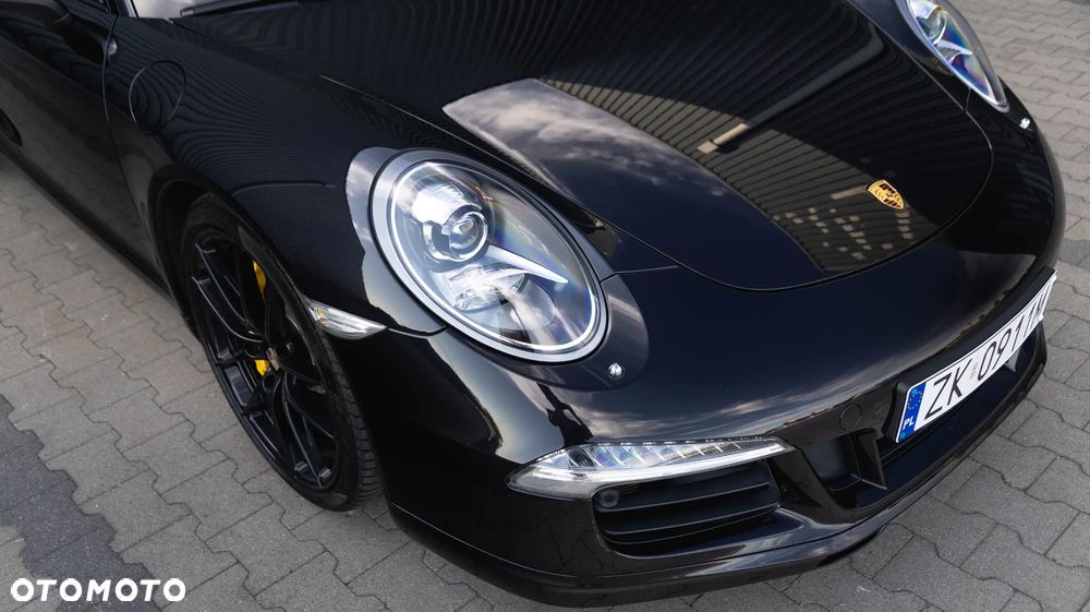Porsche 911 Carrera S PDK - 21