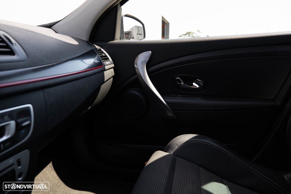 Renault Mégane Sport Tourer 1.5 dCi GT Line SS - 14