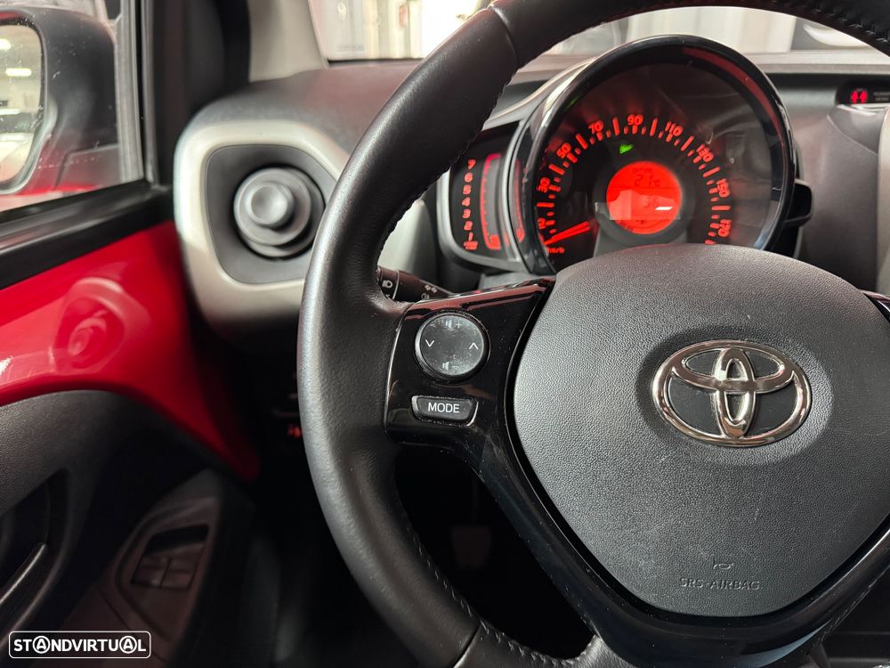 Toyota Aygo 1.0 X-Play+AC - 19