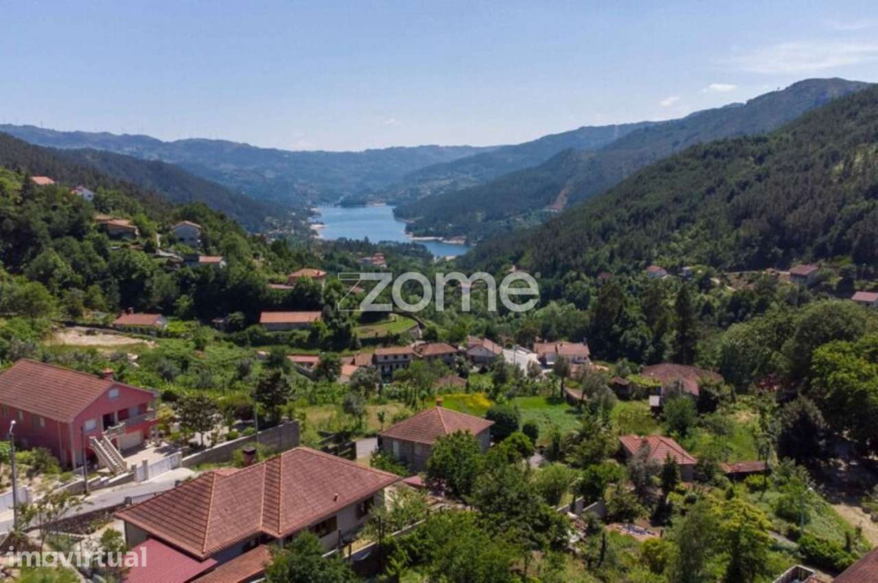 MORADIA T4 NO CORAÇÃO DO GERÊS COM GRANDE POTENCIAL PARA TURISMO - Grande imagem: 5/33