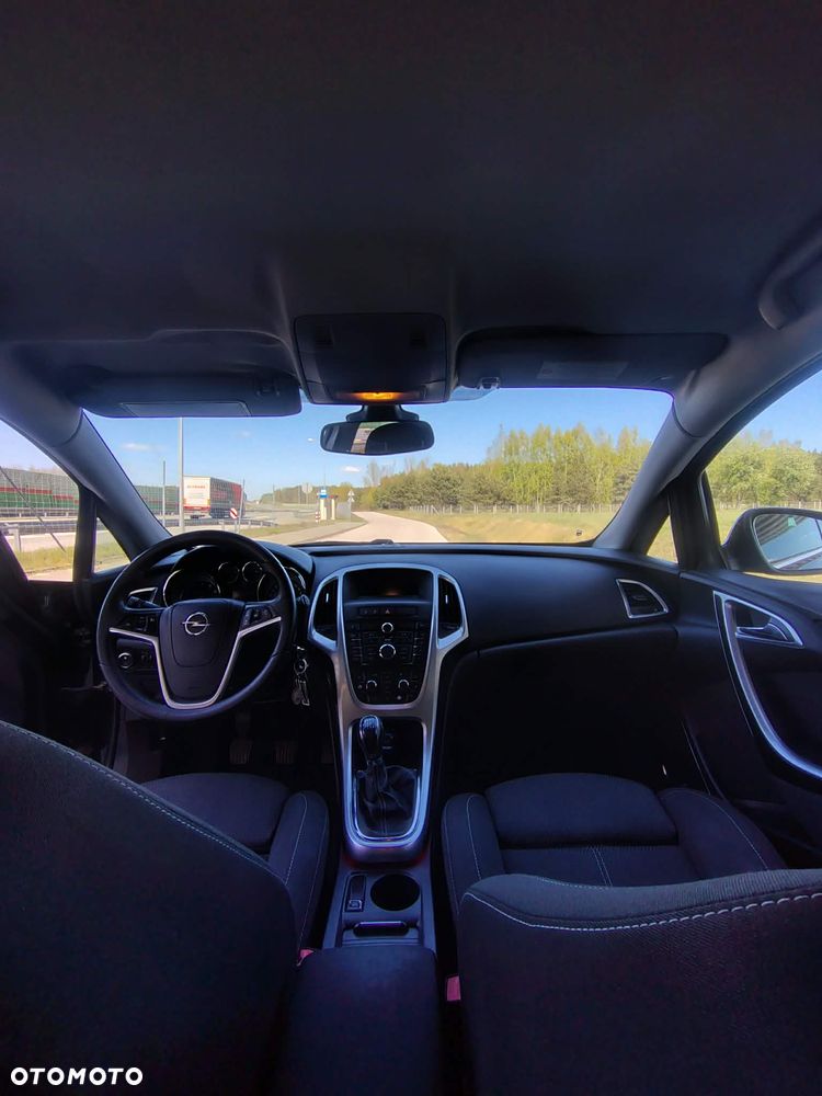 Opel Astra 1.4 T Enjoy - 6
