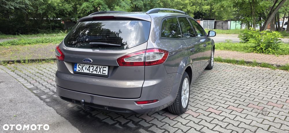 Ford Mondeo 1.6 Gold X - 24
