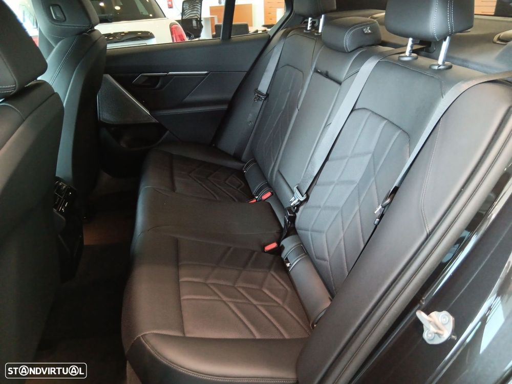 BMW 520 d Pack Desportivo M - 11