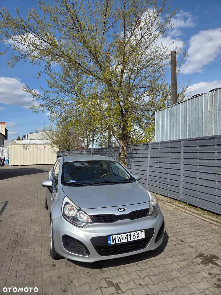 Kia Rio - 2