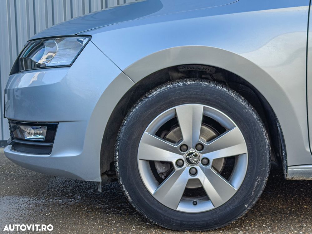 Skoda RAPID 1.0 TSI Active - 35
