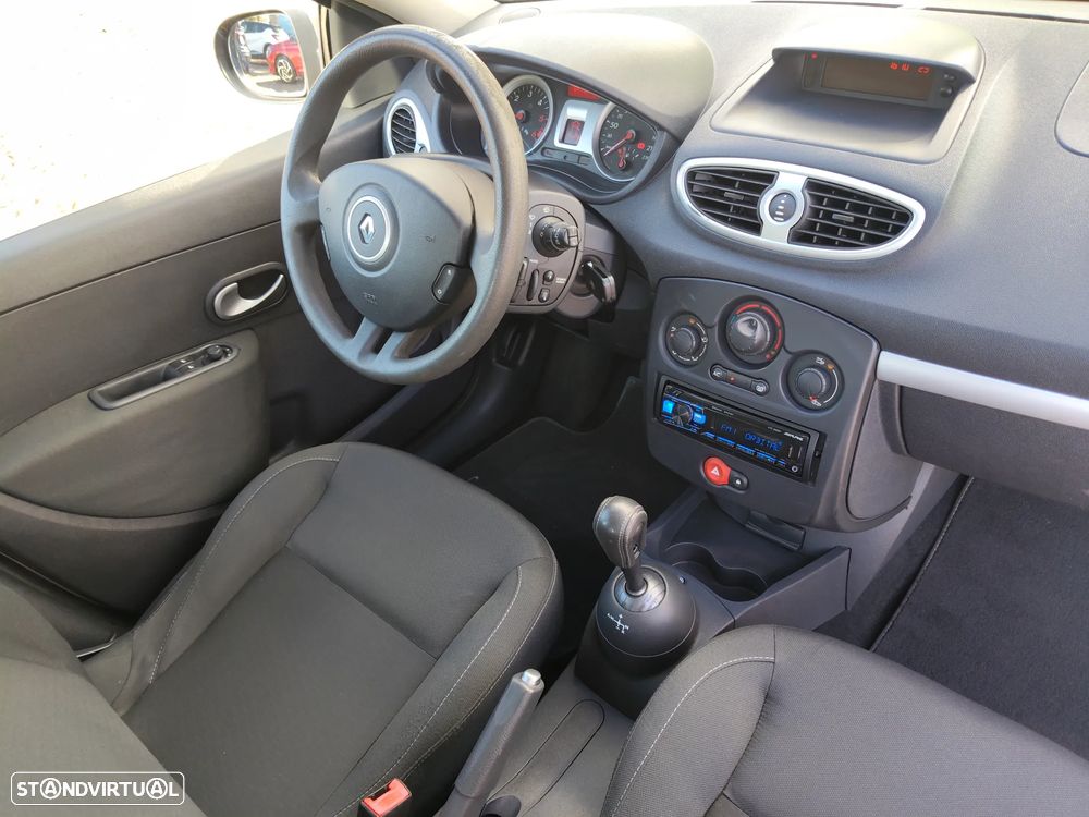 Renault Clio Break - 25
