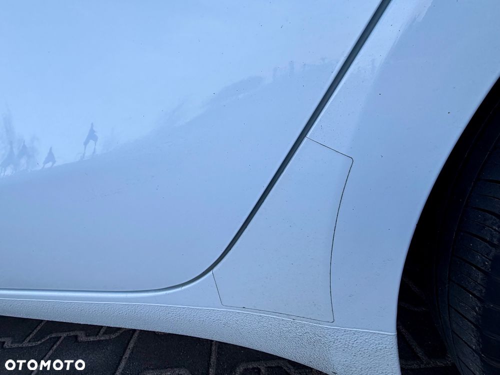 Kia Ceed - 40