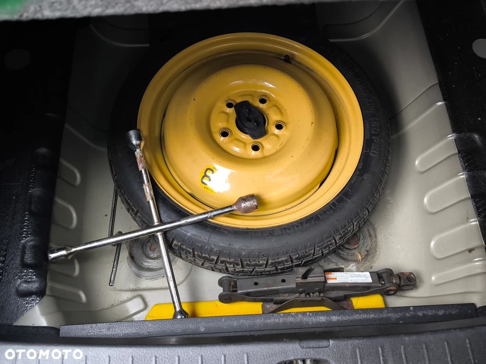 Suzuki SX4 1.6 VVT Comfort - 17