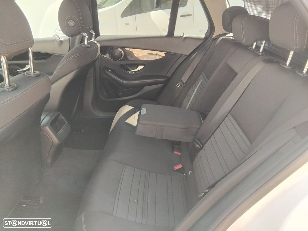 Mercedes-Benz C 200 - 9
