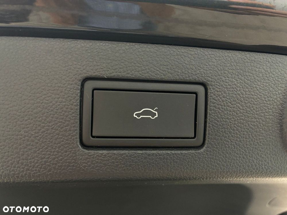 Volkswagen Arteon 2.0 TDI R-Line DSG - 39