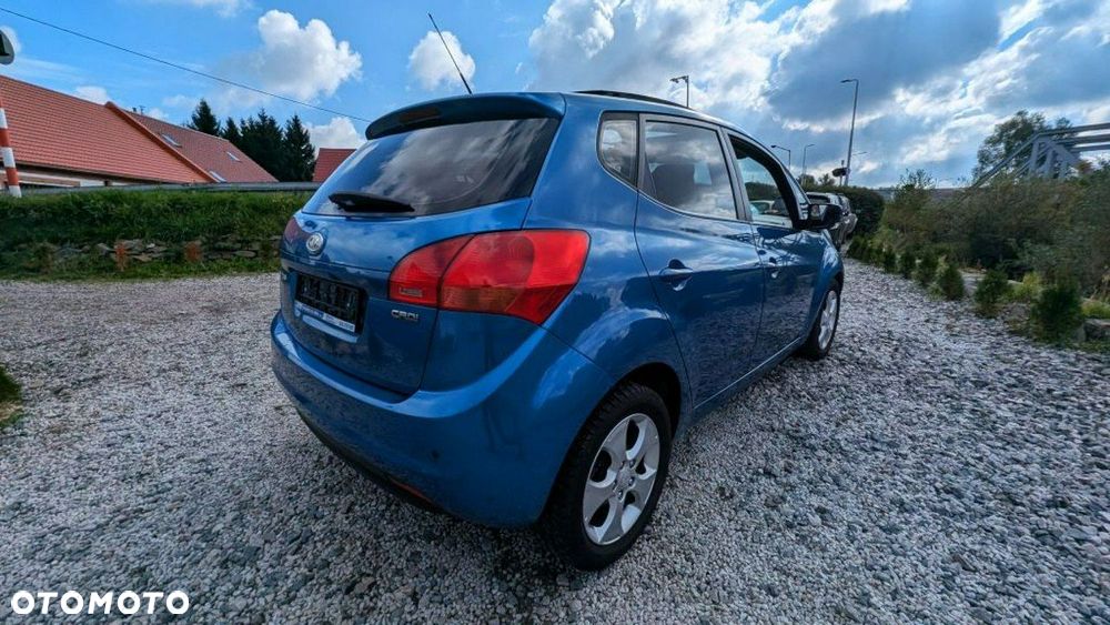 Kia Venga - 9