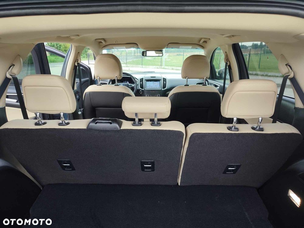Ford Edge - 10